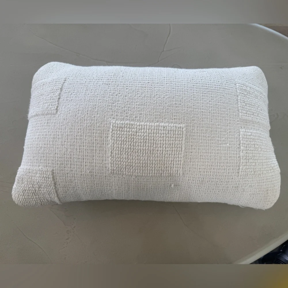 West Elm Tufted Grid Indoor/Outdoor Pillow, White, 12